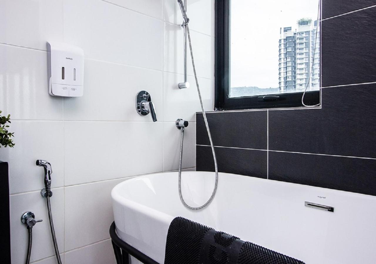 Rumahku Gurney With 270 Degree Sea View George Town Exterior foto